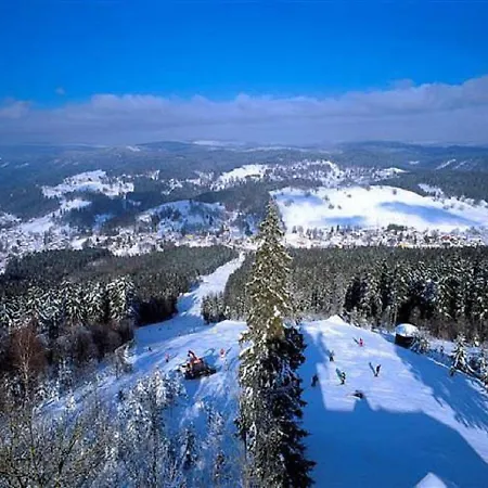 Sky One & Two Feriehus